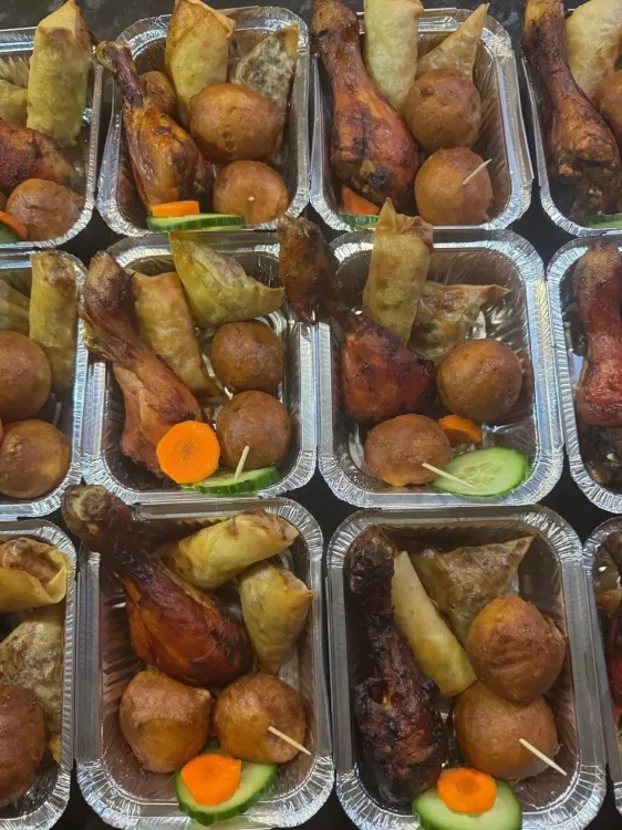 450pcs Spring Rolls, Samosa, Puff-Puff, BBQ Chicken & 50 Fruit Shoot Drinks